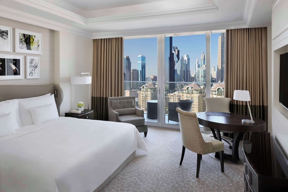 Deluxe King City View Room