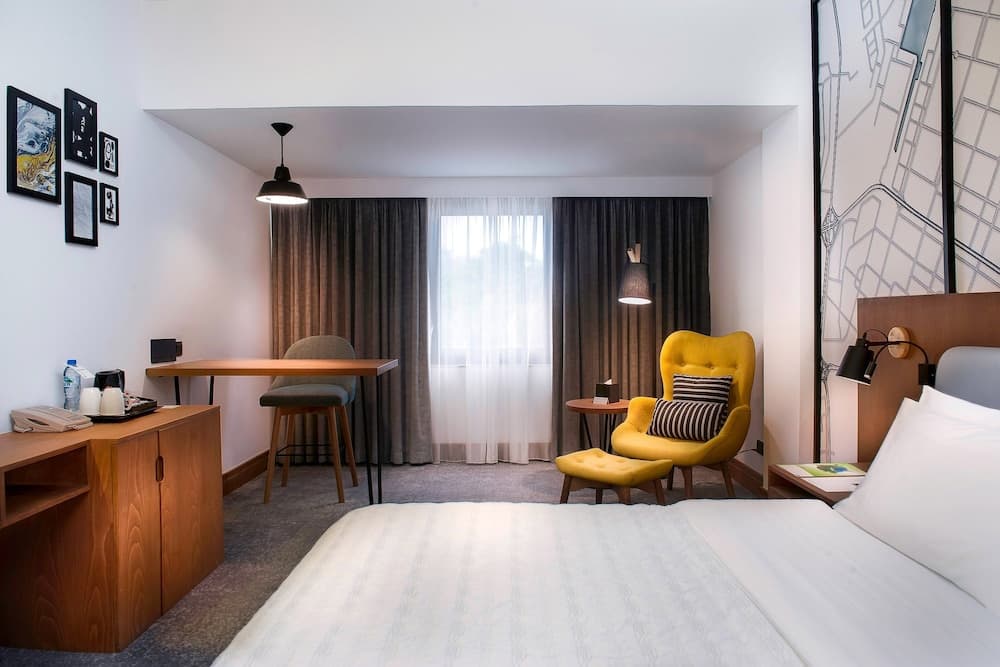Club Twin Room