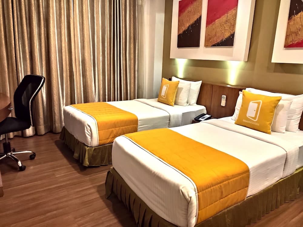 Club Twin Room