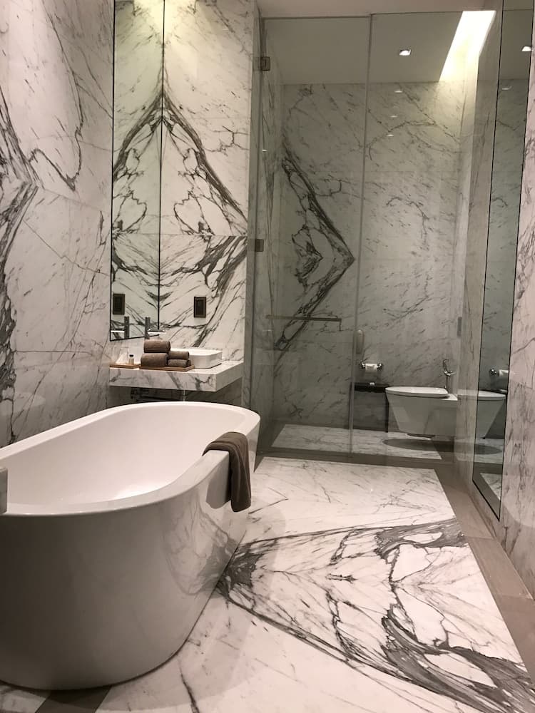 Junior Suite King Room