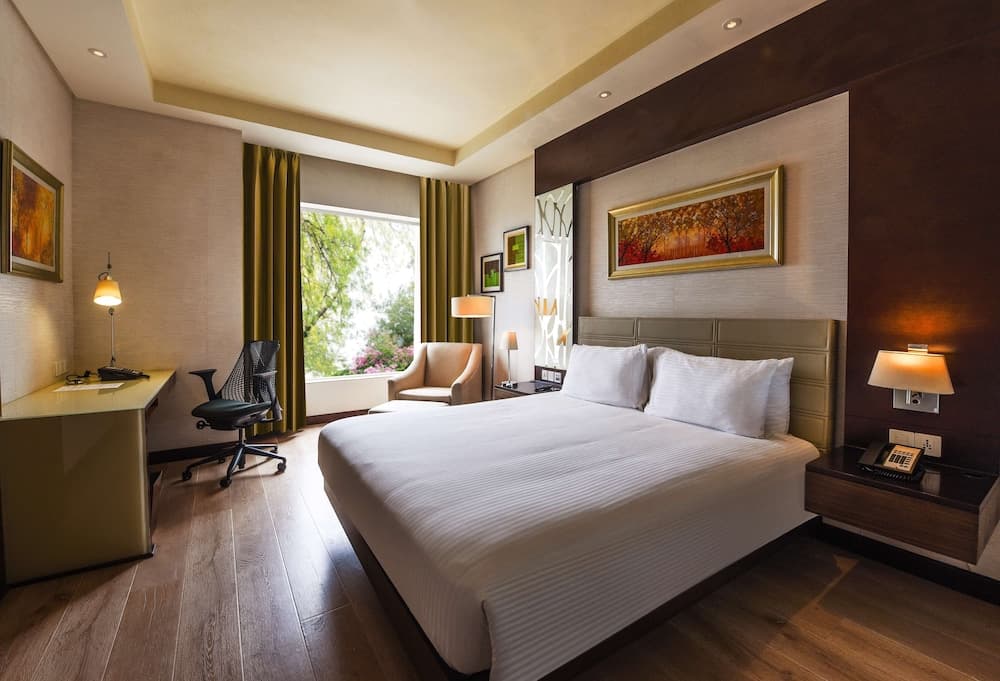 Suite King Room