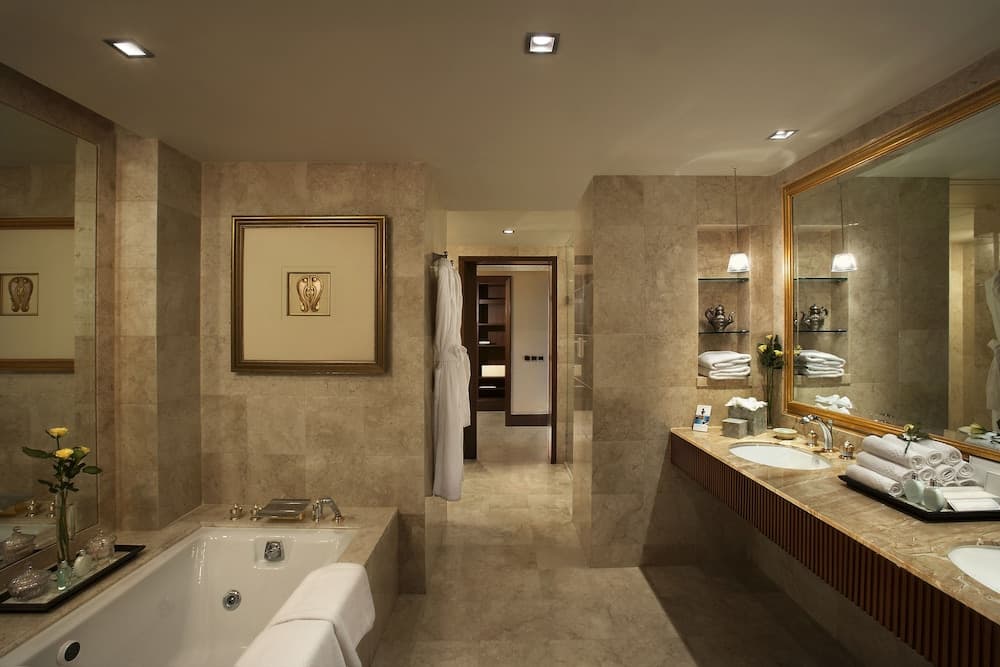 Suite Double Room