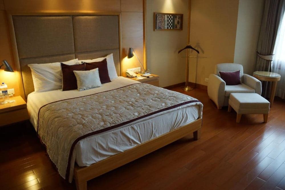 Executive Queen Room