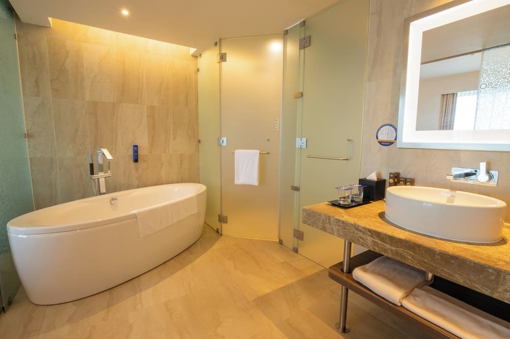 Suite King Room