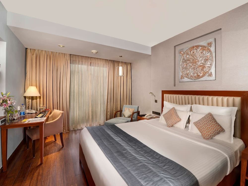 Superior Room, 1 King Bed