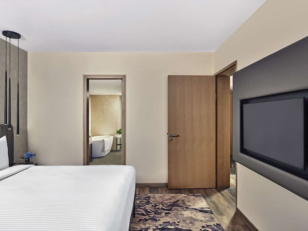 Suite King Room