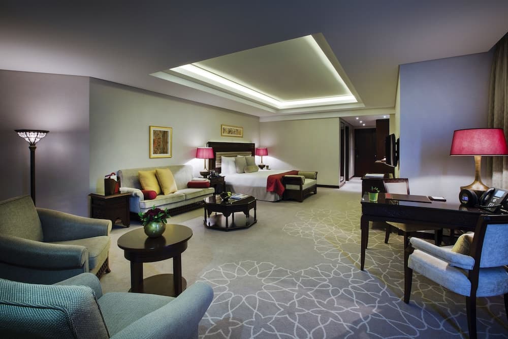 Junior Suite King Room