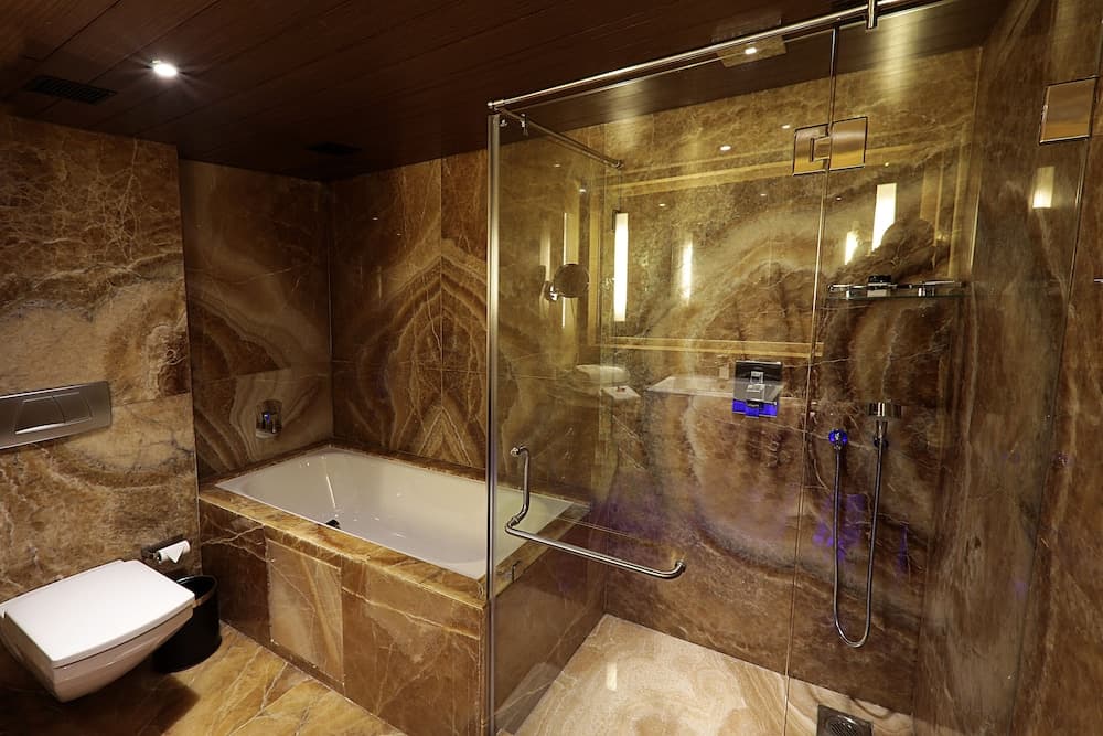 Suite King Room