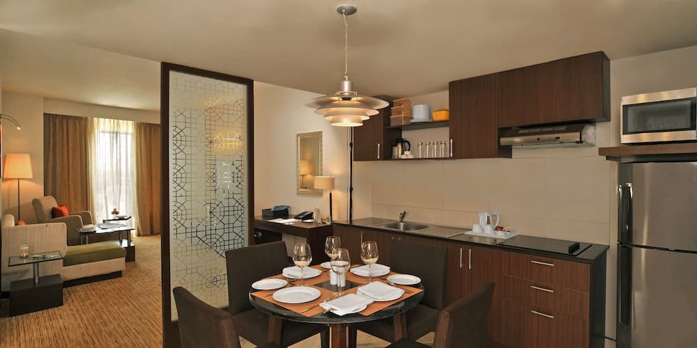 Club King Room