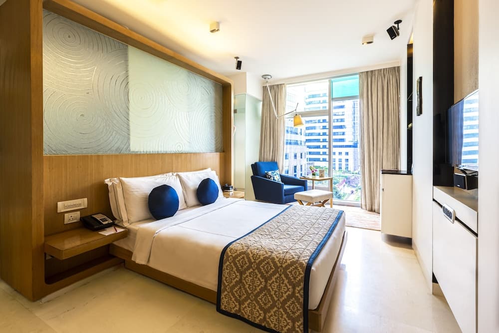 Superior Queen City View Room