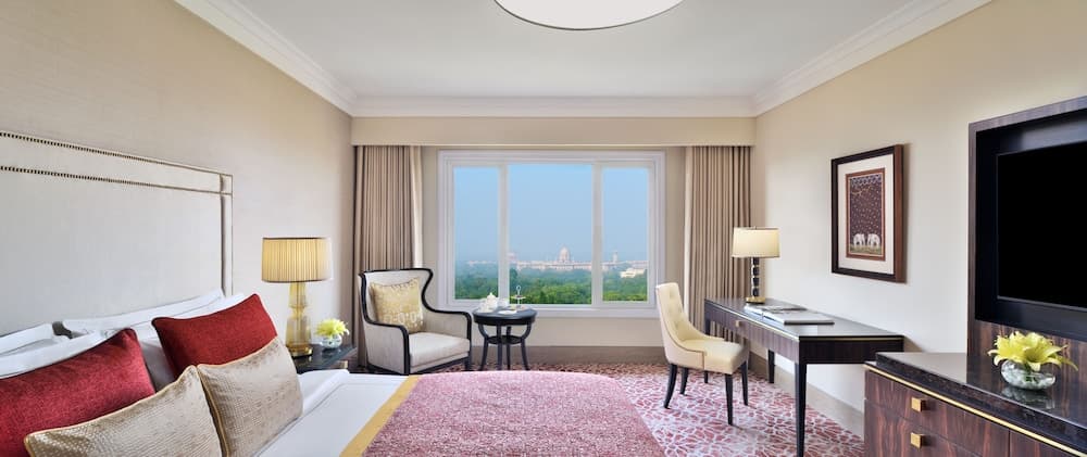 Club King City View Room