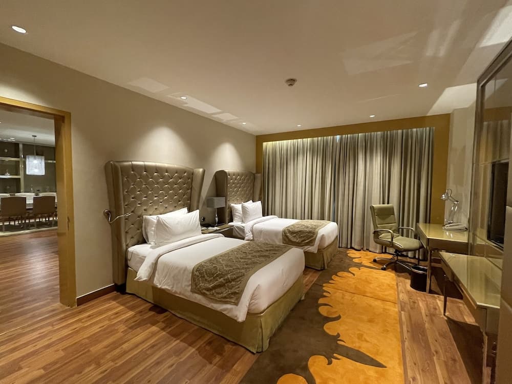 Suite King Room