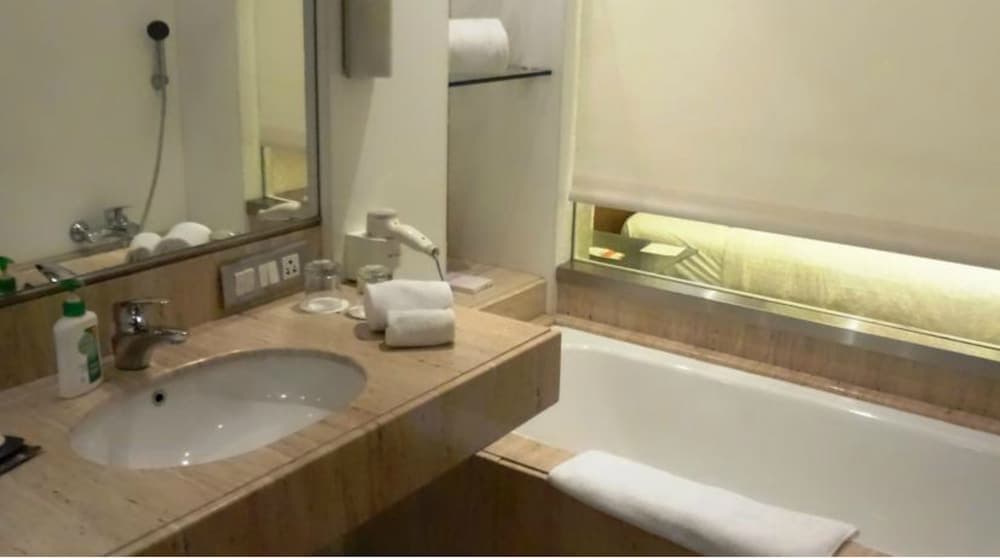 Executive King Room