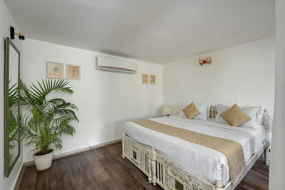 Queen Garden View Room