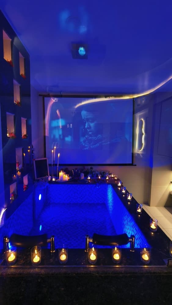 Suite King Pool View Plunge Pool Room