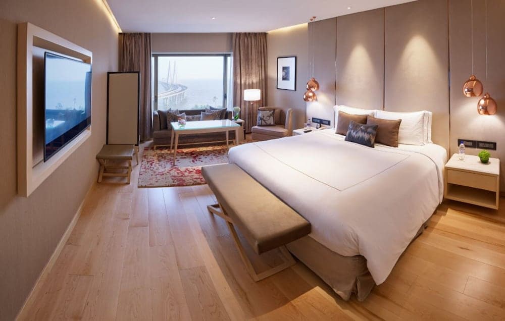 King Sea View Room