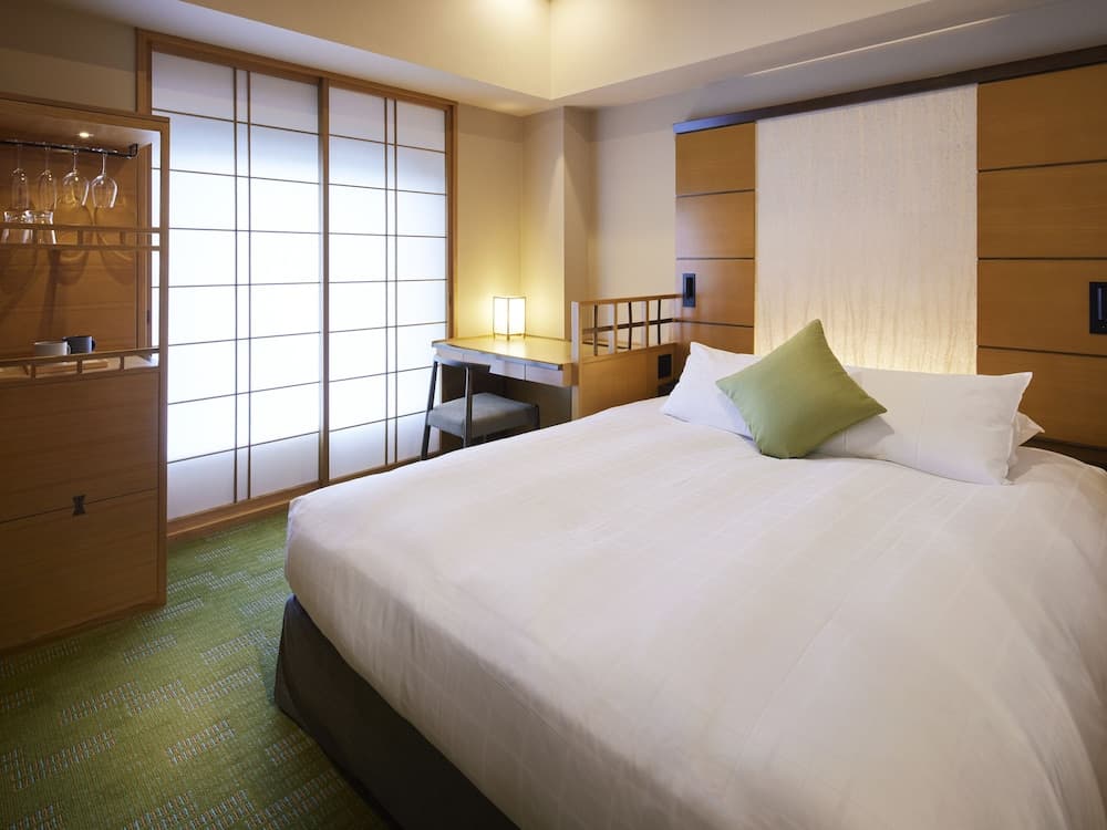 Standard Double Room, 1 Queen Bed, Non Smoking (High Floor)