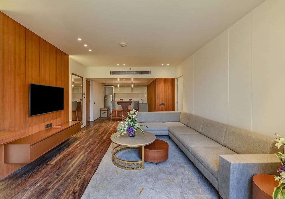Suite King Room