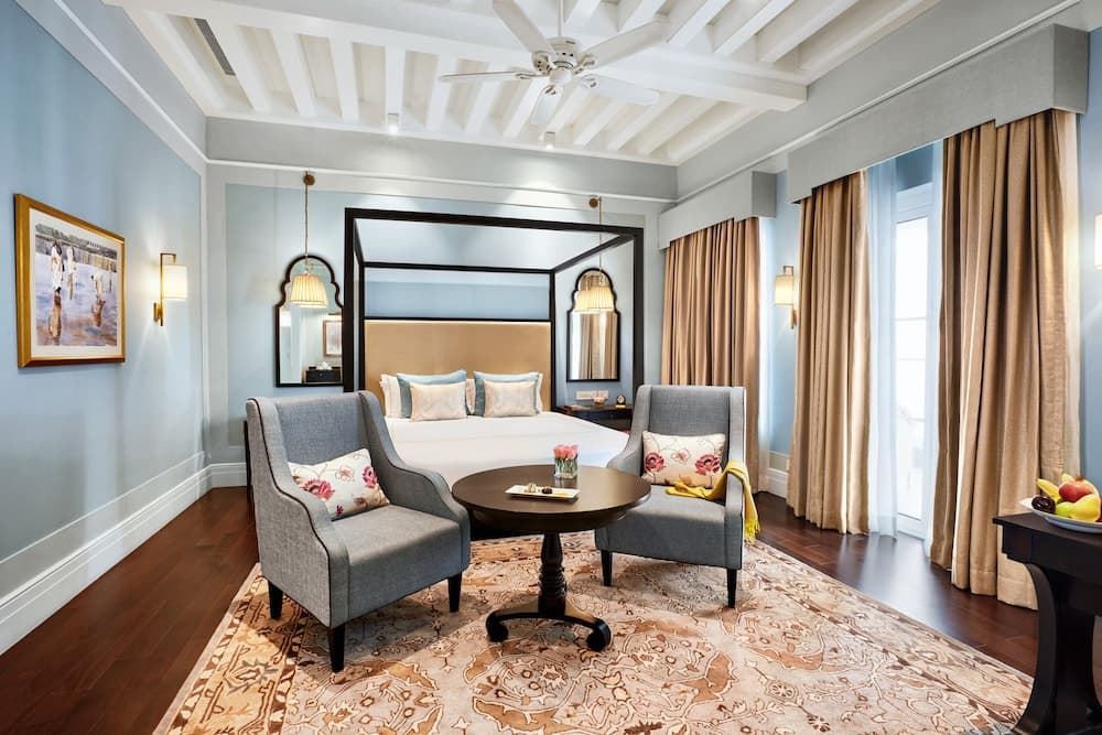 King Room