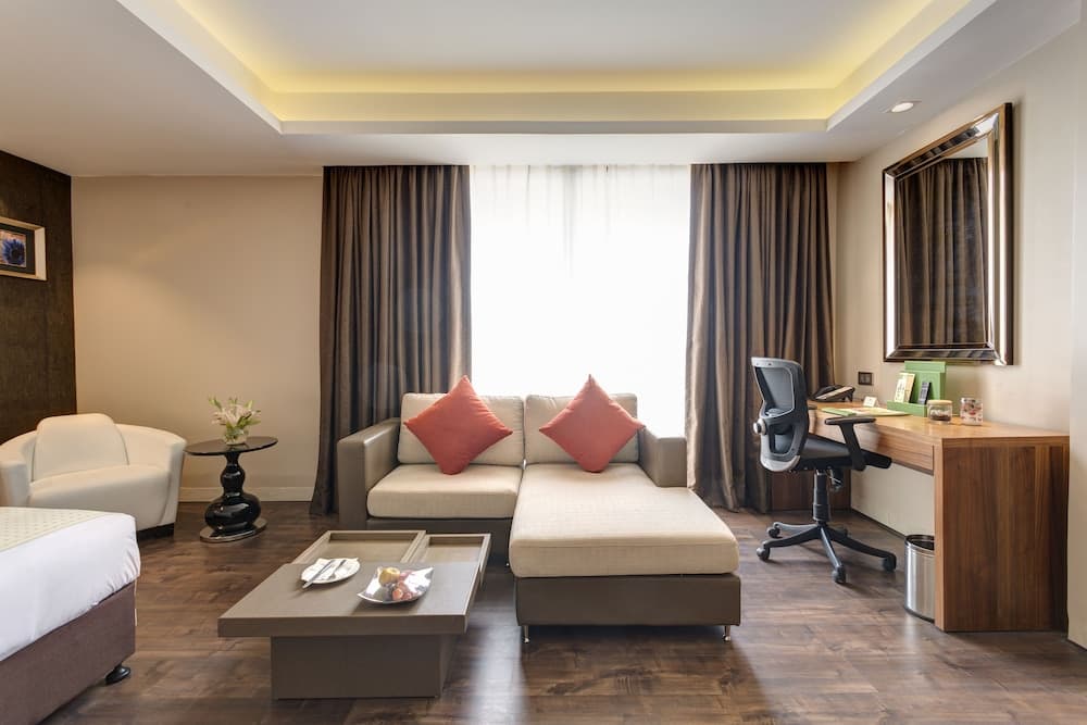 Suite King Room