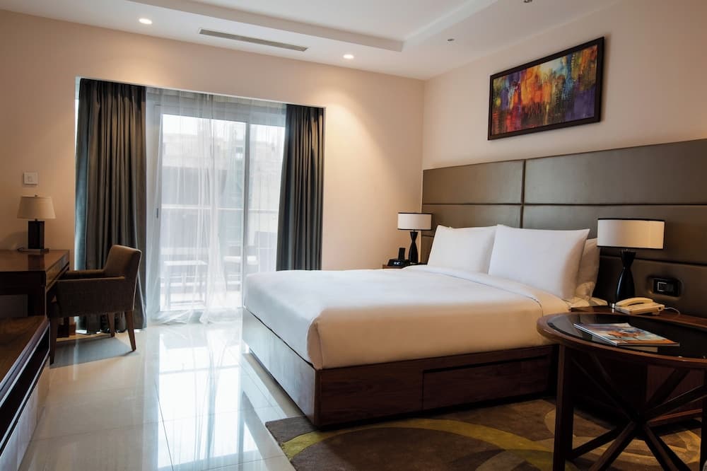 Superior King Room