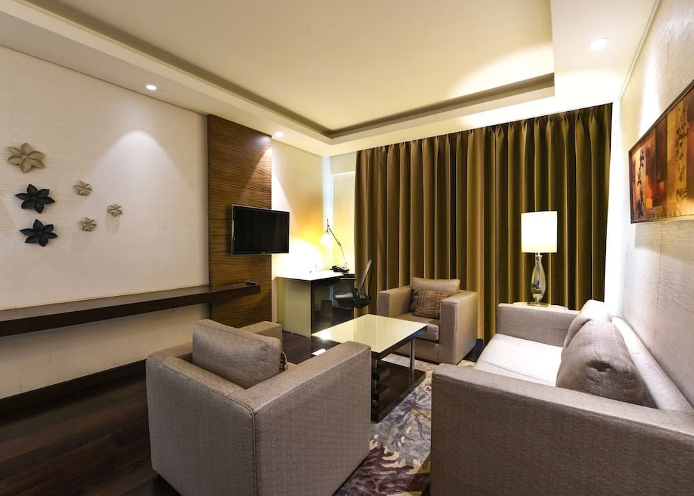 Suite King Room