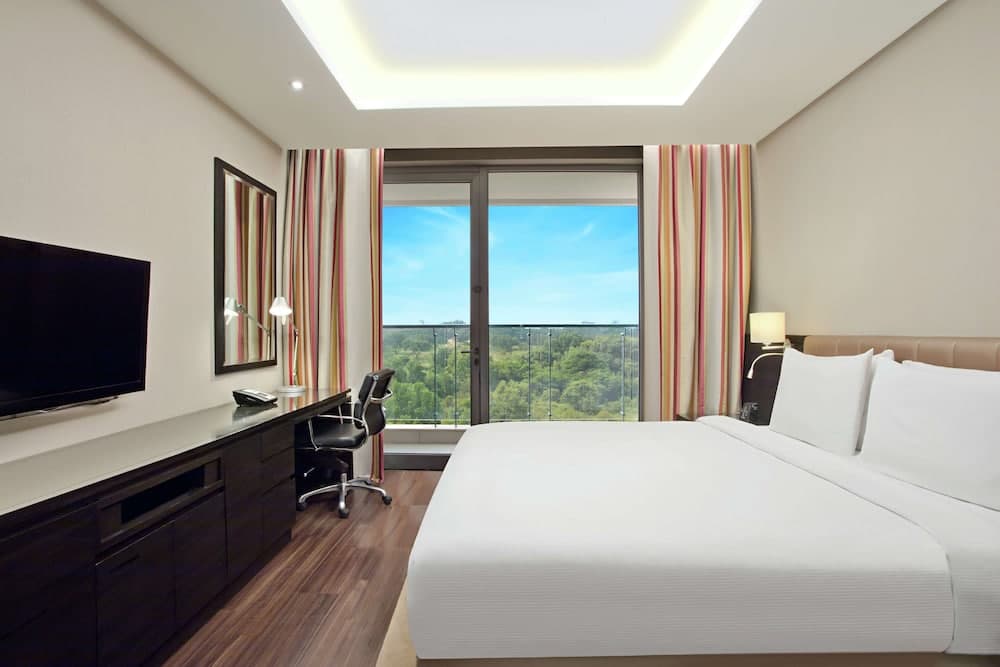 One Bedroom Suite with Balcony Kitchenette