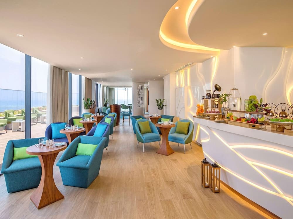Business Sea View Room
