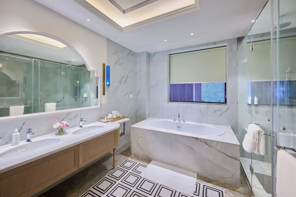 Suite Double City View Room