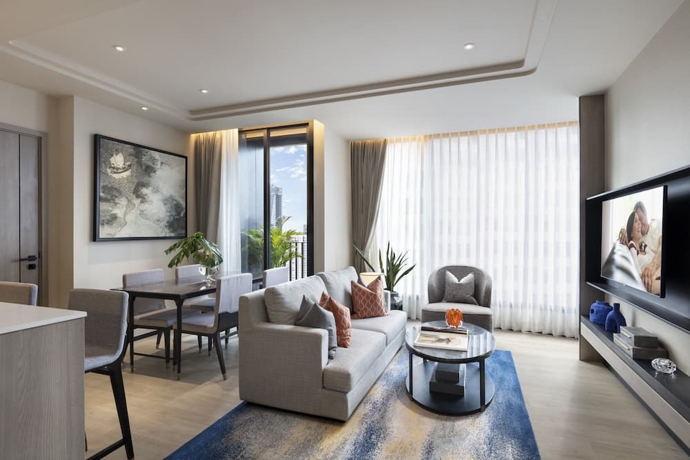 Premier King Room