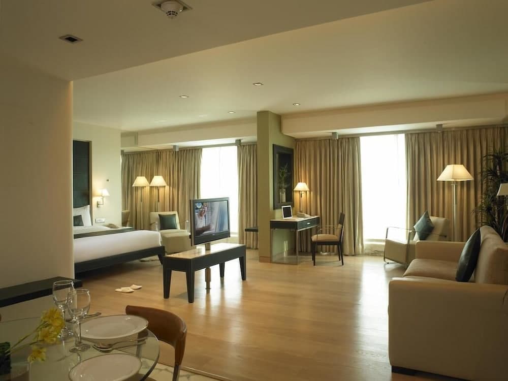 Suite King Room