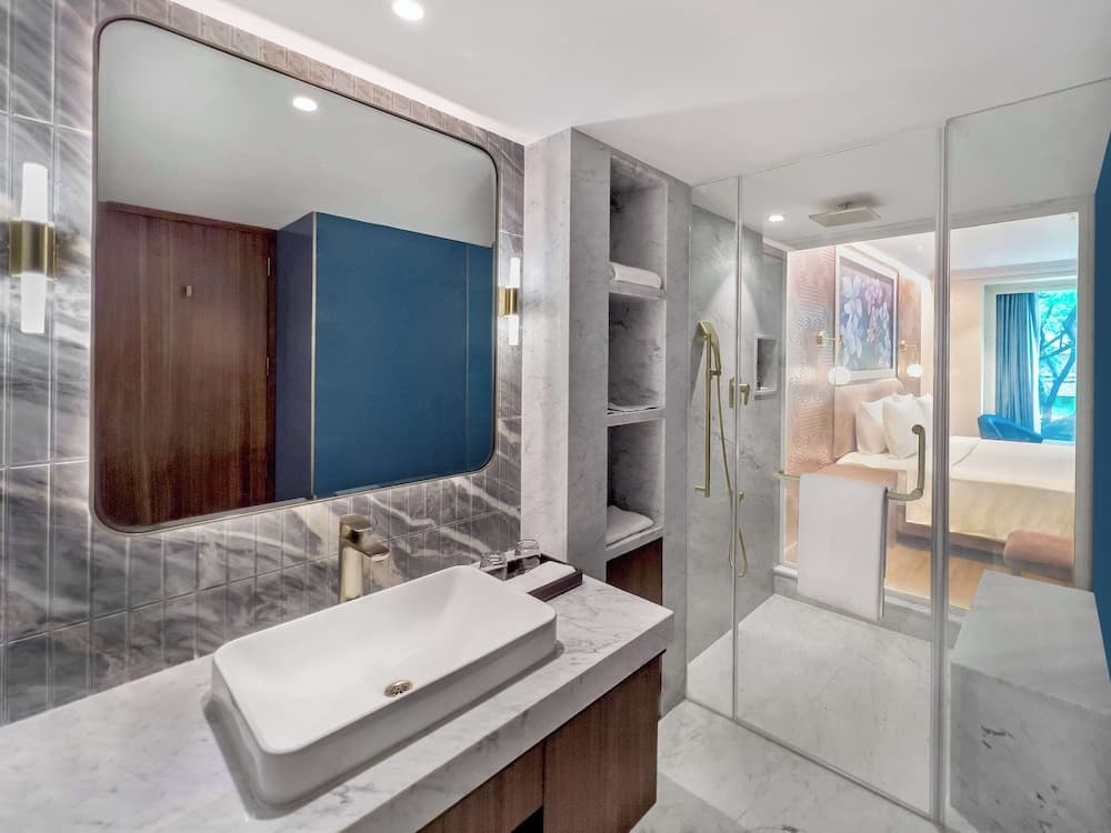 Premium King Room