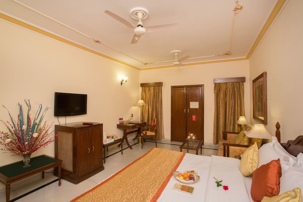 Palace Twin Room