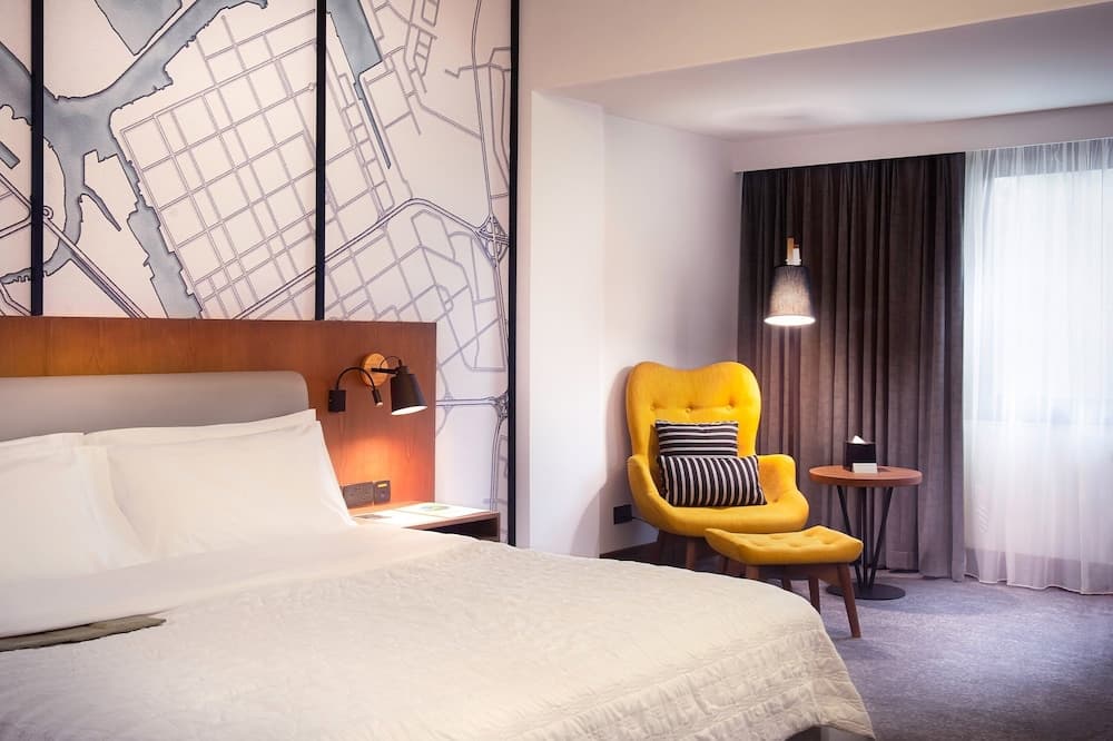 Junior Suite King Room
