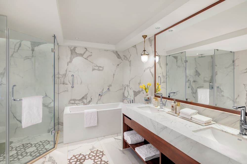 Suite King Room