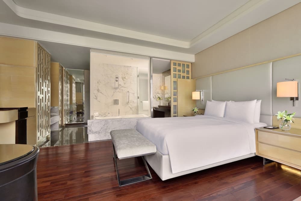 Executive King Room