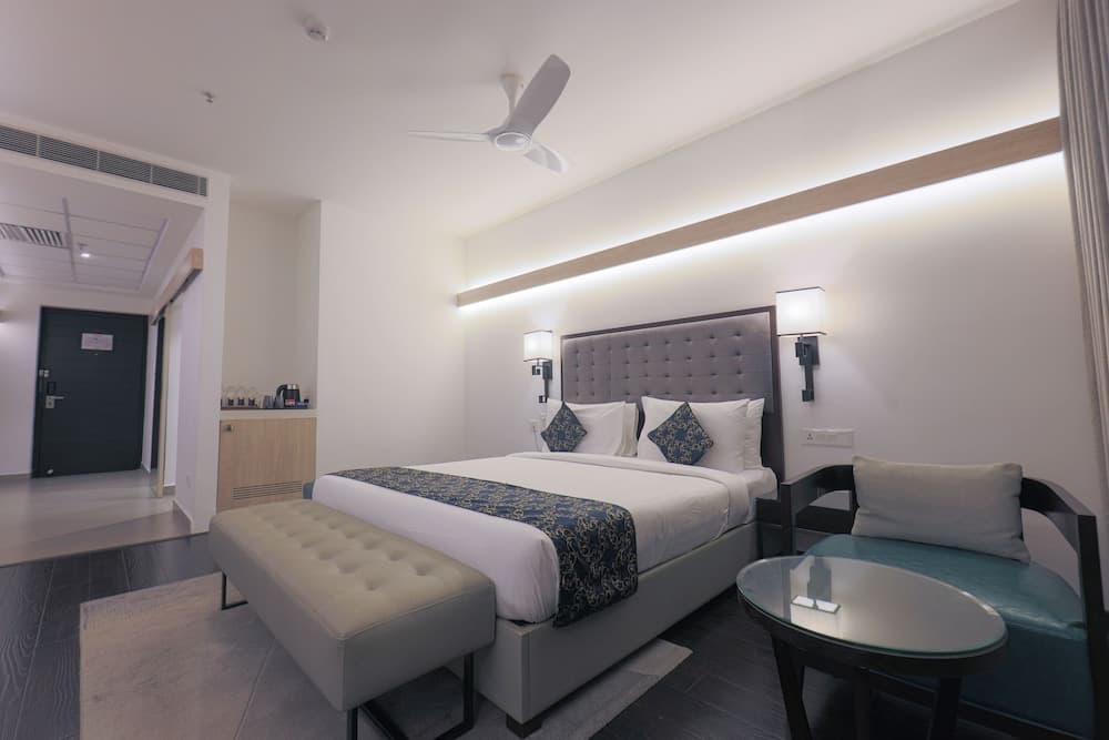 Superior King Room