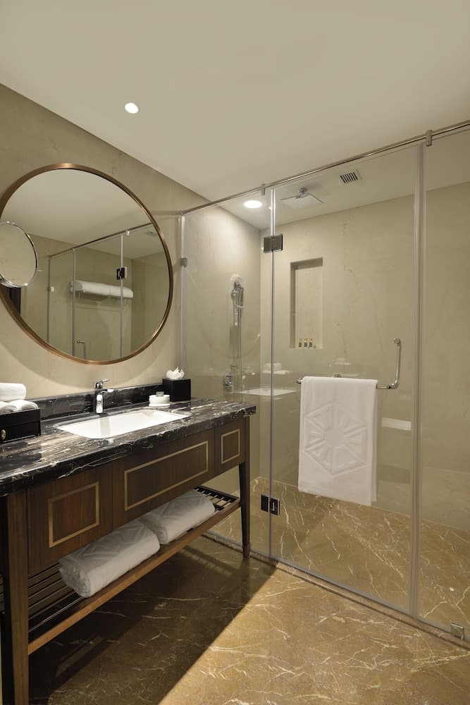 Suite King Room