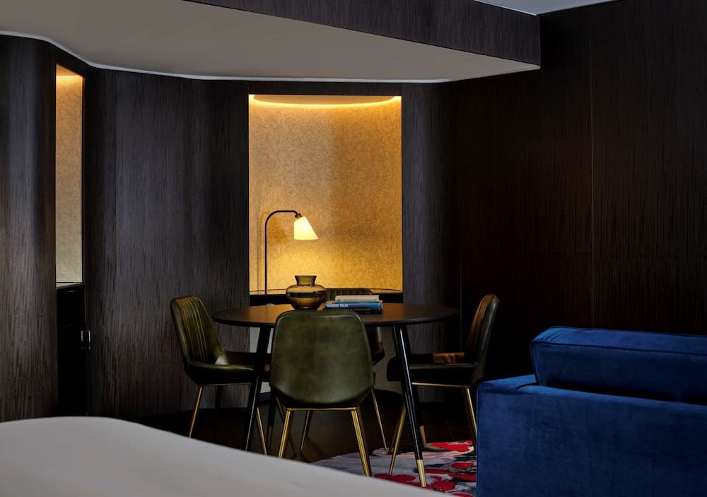 Suite King Room