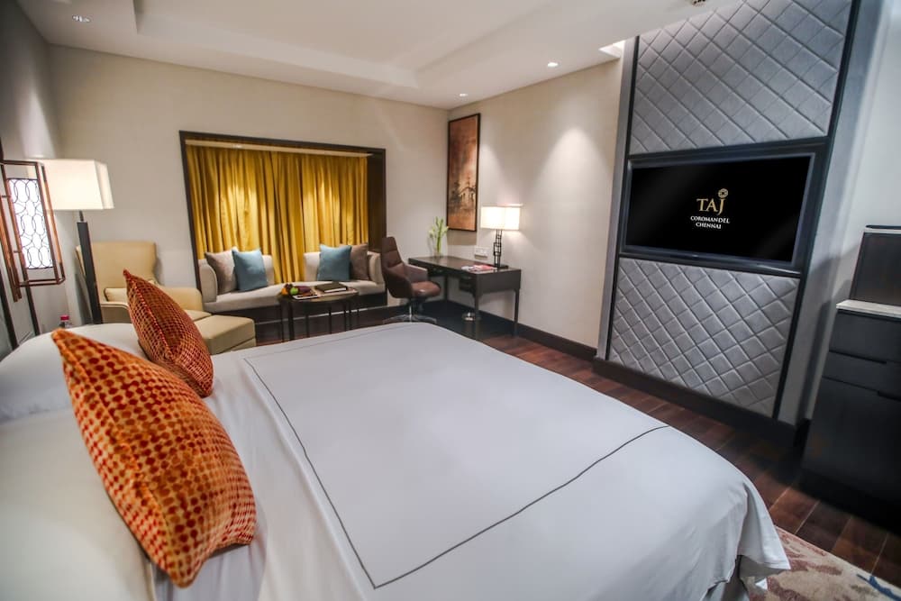 Grand Luxury King Bed