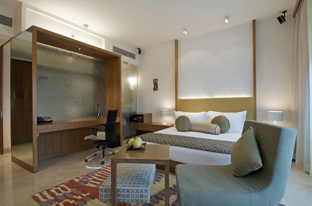 Superior Queen City View Room