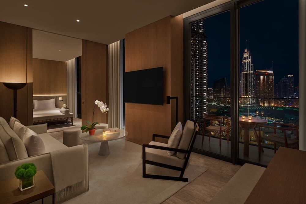Suite King Balcony Room