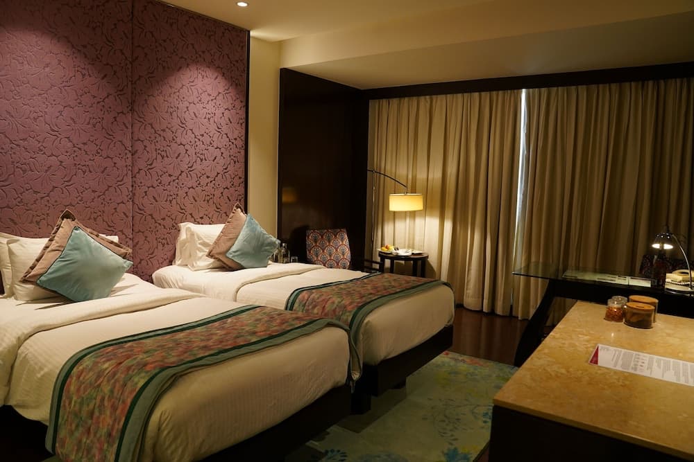 Club King Room