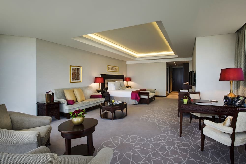 Junior Suite King Room