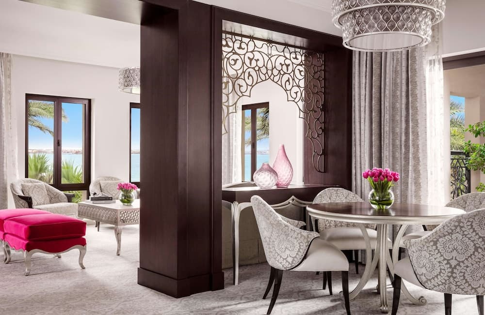 Suite King Room