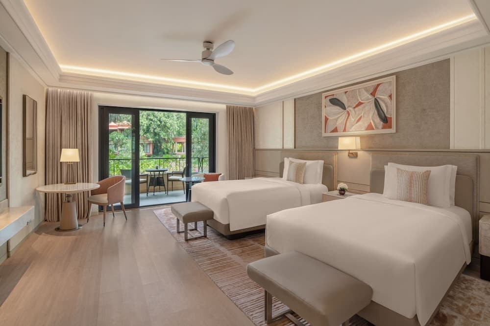 Grand Room, 2 Twin Beds, Lagoon View