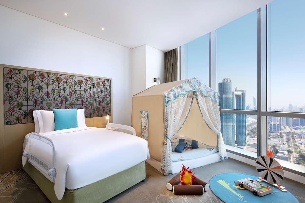 Family King Sea View Room