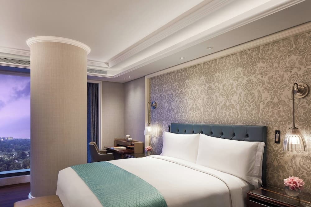 Suite King Room