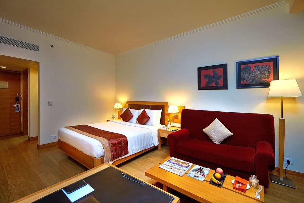 Deluxe Queen Room