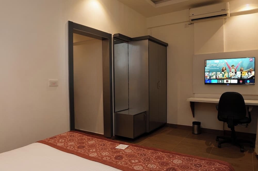 Suite King Room